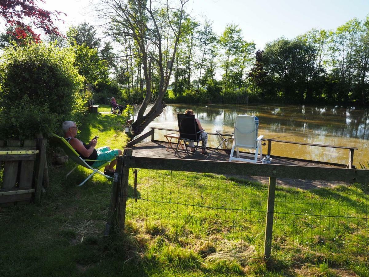 Chalet - Camping 'T Dekske Wintelre Esterno foto